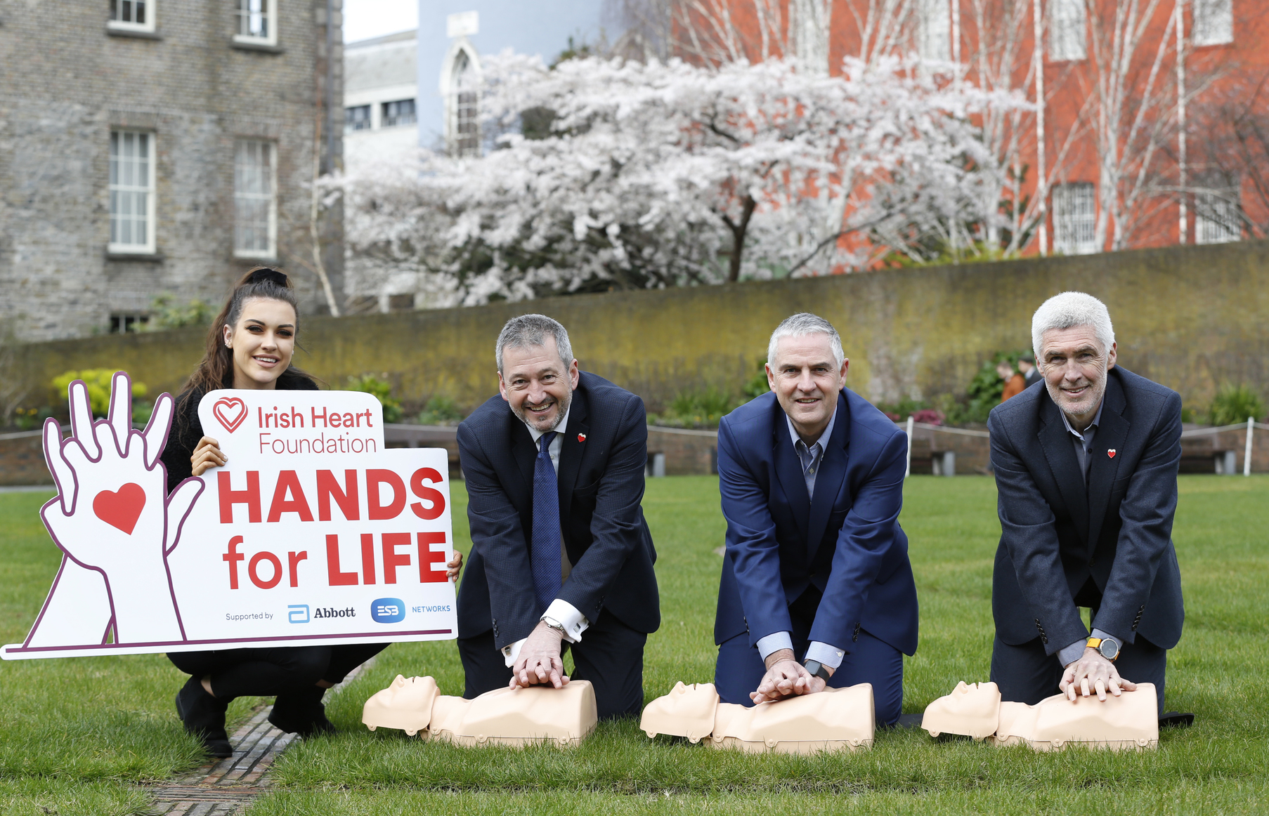 Free community CPR training programme launched by Irish Heart Foundation